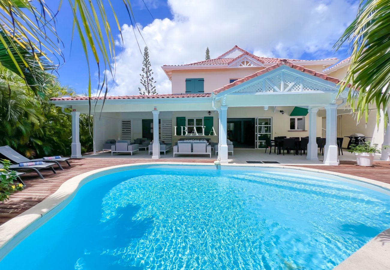 Piscine et terrasse Villa Sucrier