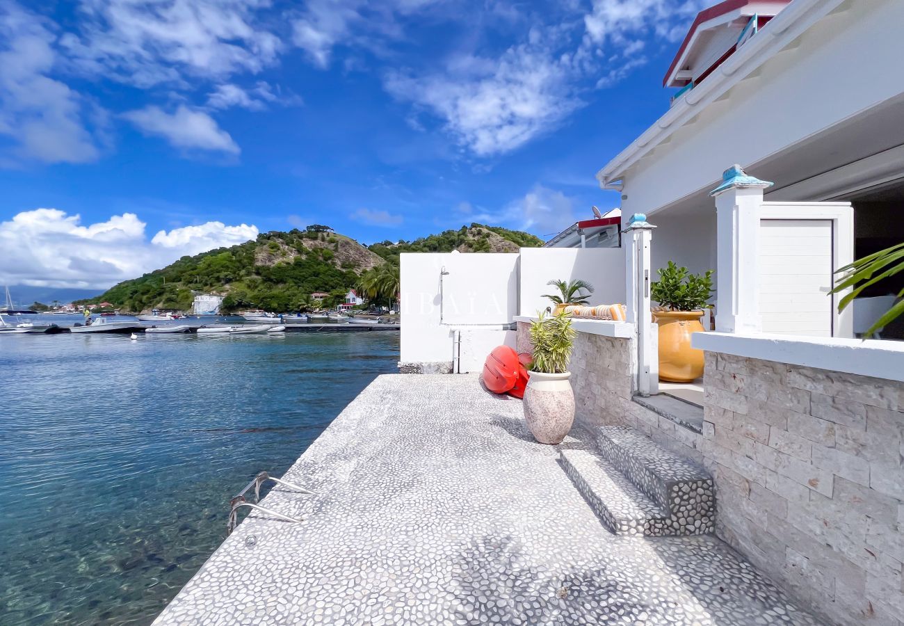 Quai privé avec vue sur la mer